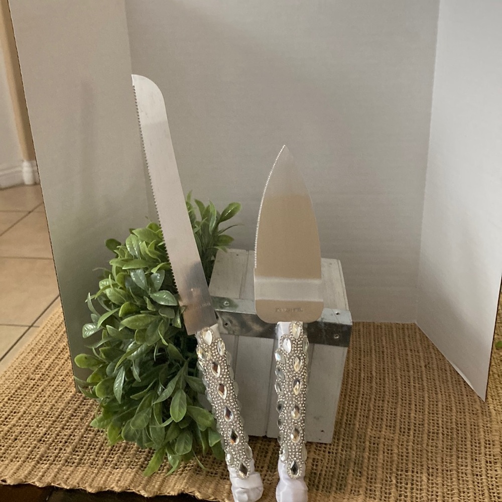 Cake server set used